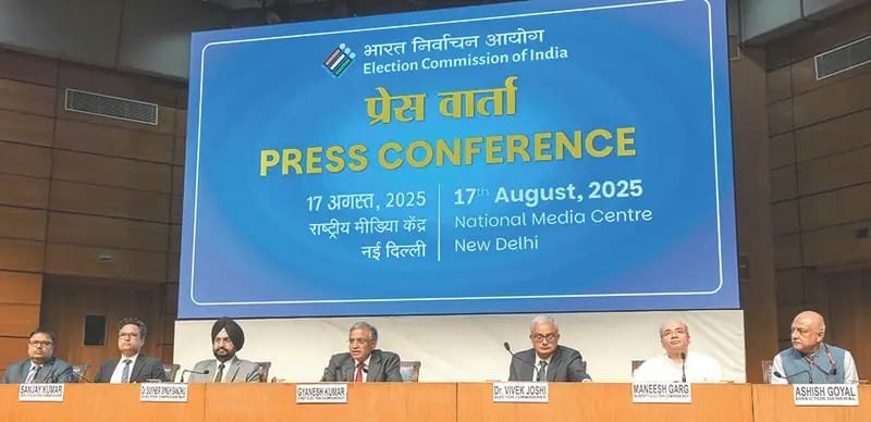 Election Commission Demands Affidavit from Rahul Gandhi over “Vote Chore” Allegations